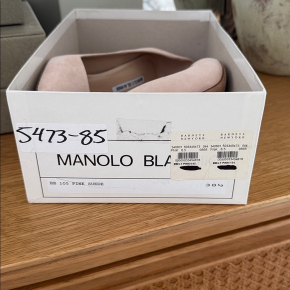Manolo Blahnik Suede BB 105 Light Pink Pumps - Picture 6 of 10